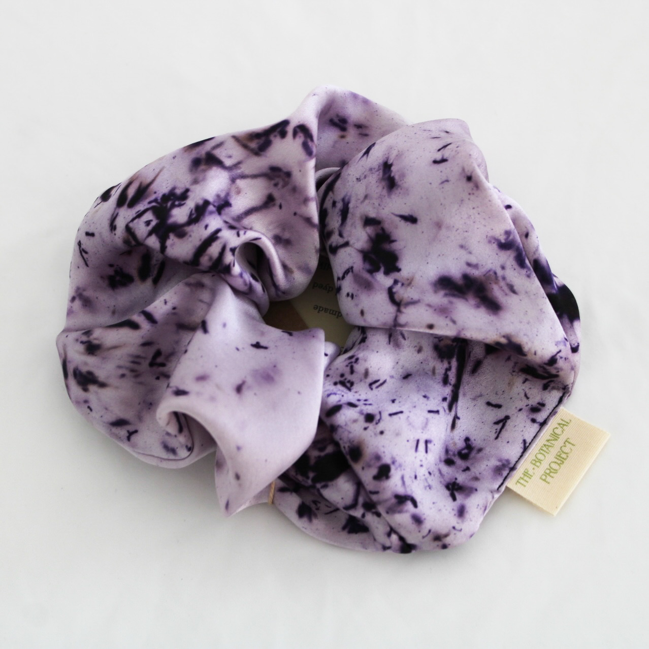 silk-scrunchie